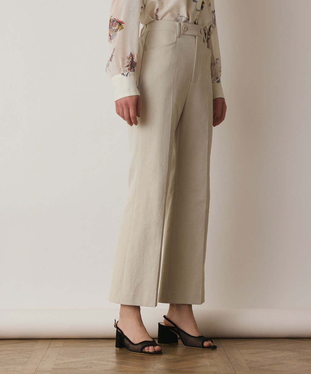 【グレース コンチネンタル/GRACE CONTINENTAL】のストレッチフレアパンツ インテリア・キッズ・メンズ・レディースファッション・服の通販 founy(ファニー) 　ファッション　Fashion　レディースファッション　Fashion for Women　パンツ　Pants & Trousers　オックス　Oxford Fabric　フレア　Flare, Flared　ポケット　Pocket, Pocket Detail　リラックス　Relax, Relaxed Fit　夏　Summer　定番　Standard, Basic Item　春　Spring　S/S・春夏　SS, Spring/Summer, Warm Season　ベージュ|ID: prp329100004668835 ipo3291000000033759727