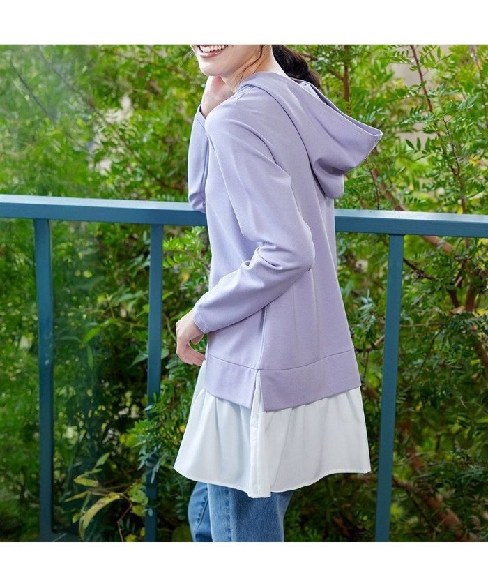 【ティアクラッセ/Tiaclasse】の【洗える】ポンチドッキングギャザーパーカー インテリア・キッズ・メンズ・レディースファッション・服の通販 founy(ファニー) https://founy.com/ ファッション Fashion レディースファッション Fashion for Women トップス・カットソー Cut & Sew Tops レディースパーカー・カジュアルフーディー Casual Hoodies & Sweatshirts アクセサリー Fashion Accessories 春 Spring 洗える Machine Washable 秋 Autumn カットソー Cut and Sewn Top カフス Cuff Design ギャザー Gathered, Ruffled スリット Slit, Slit Detail トレンド Trend, Trending Now ドッキング Docking, Mixed Material 定番 Standard, Basic Item 長袖 Long Sleeve, Full Sleeve パーカー Hoodie, Parka ボトム Bottoms, Lower Wear ポケット Pocket, Pocket Detail 無地 Plain, Solid Color S/S・春夏 SS, Spring/Summer, Warm Season おすすめ Recommended / Our Picks 夏 Summer |ID: prp329100004668854 ipo3291000000035914144