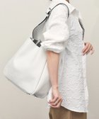 【インター ショシュール/INTER-CHAUSSURES】の【RIPANI】シュリンクレザーショルダーバッグ ホワイト|ID: prp329100004668875 ipo3291000000033759864