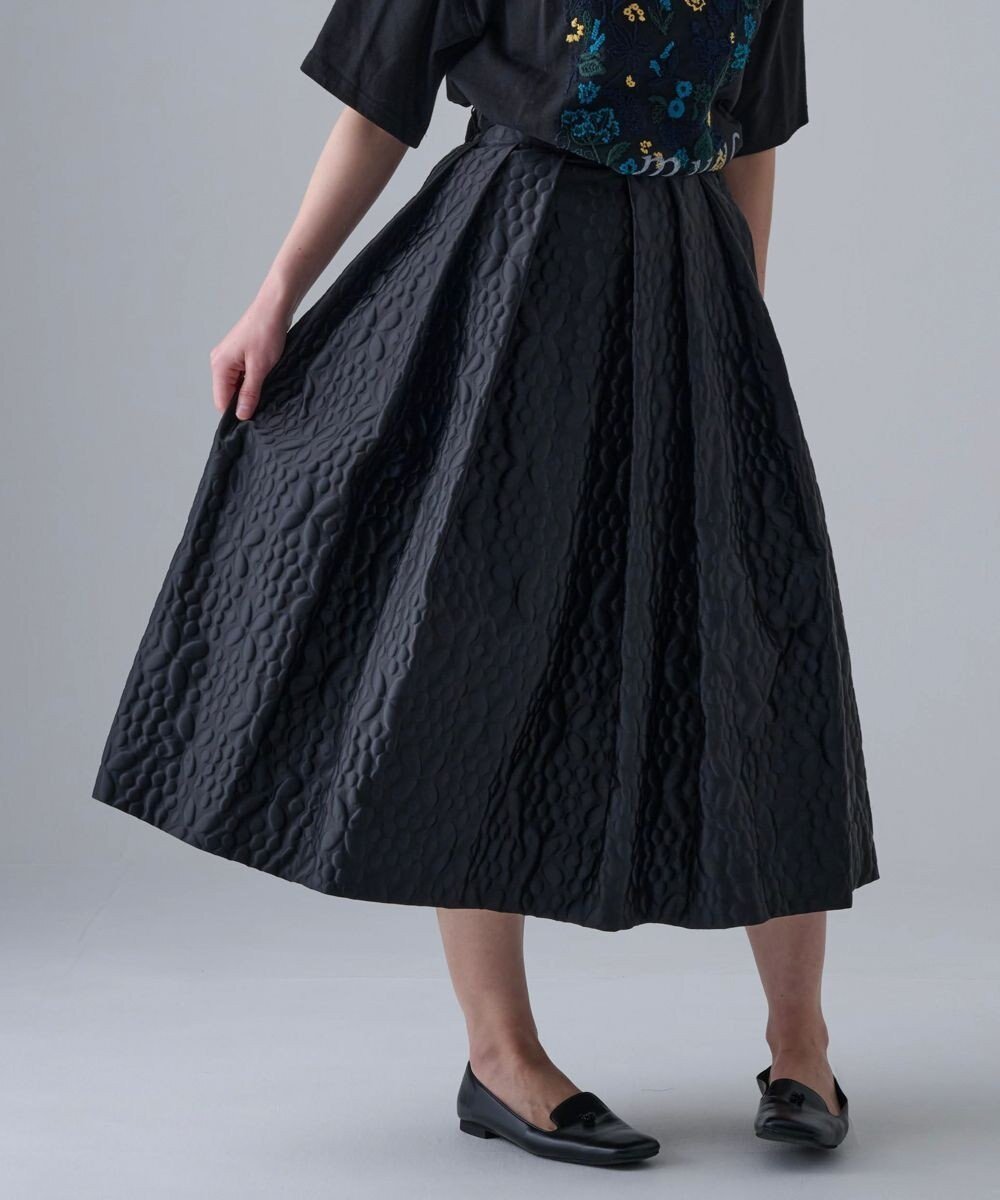 【ムーク/muuc】の【土の凹凸を表現したナイロン素材】テレイン スカート 人気、トレンドファッション・服の通販 founy(ファニー) 　ファッション　Fashion　レディースファッション　Fashion for Women　スカート　Skirts　春　Spring　キャンバス　Canvas, Canvas Fabric　シルバー　Silver, Metallic Silver　タイツ　Tights, Legwear　定番　Standard, Basic Item　手編み　Hand-Knitted, Handmade Knit　人気　Popular, Best Seller　パターン　Pattern, Design Print　フィット　Fit, Slim Fit　モチーフ　Motif, Design Theme　リラックス　Relax, Relaxed Fit　レギンス　Leggings, Stretch Pants　A/W・秋冬　Autumn/Winter　S/S・春夏　SS, Spring/Summer, Warm Season　再入荷　Restock / Back in Stock　夏　Summer　エレガント 上品　Elegant　 other-1|ID: prp329100004668928 ipo3291000000033760064