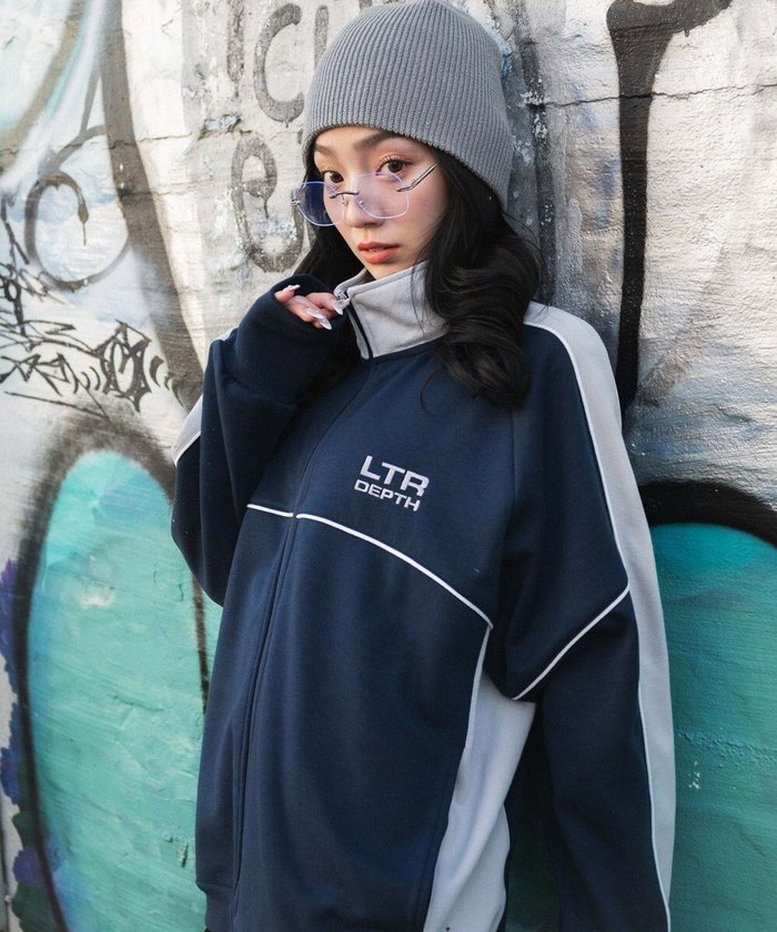 【ウィゴー/WEGO】の【ユニセックス着用ITEM/MLサイズ展開】パイピングトラックジャケット インテリア・キッズ・メンズ・レディースファッション・服の通販 founy(ファニー) https://founy.com/ ファッション Fashion レディースファッション Fashion for Women アウター Coat / Outerwear Collection レディースジャケット・軽アウター Jackets 春 Spring グラフィック Graphic, Graphic Design ジップ Zip, Zipper ジャケット Jacket, Outerwear スマホ Smartphone, Mobile Device スラックス Slacks, Dress Pants デニム Denim, Jeans Material トレンド Trend, Trending Now メンズ Men's, Menswear ワイド Wide, Wide Fit S/S・春夏 SS, Spring/Summer, Warm Season おすすめ Recommended / Our Picks 夏 Summer |ID: prp329100004669156 ipo3291000000033760797
