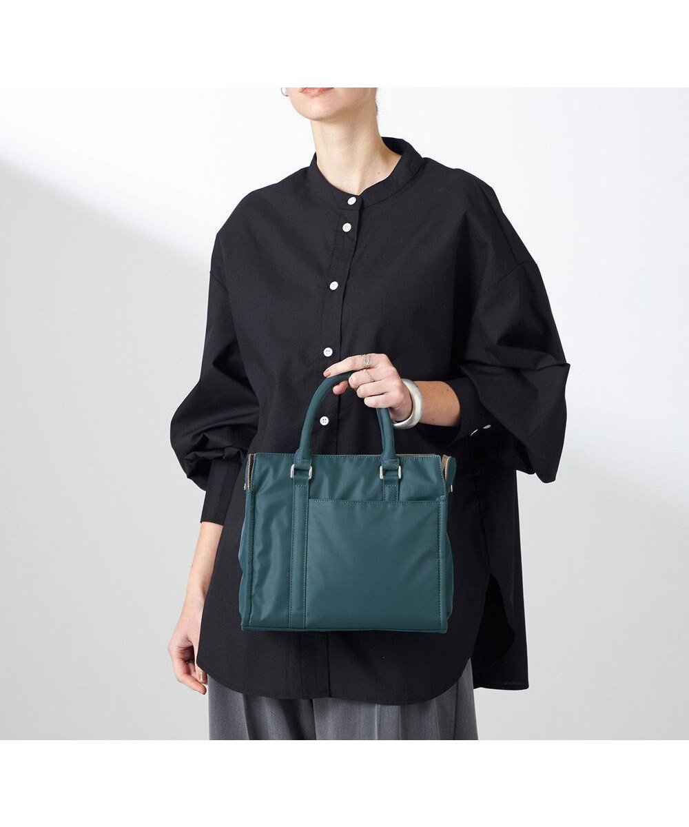 【イザック/Y'SACCS】のツイルナイロン スクエアトート Sサイズ インテリア・キッズ・メンズ・レディースファッション・服の通販 founy(ファニー) ファッション Fashion レディースファッション Fashion for Women バッグ Bags スマート Smart, Elegant ポケット Pocket, Pocket Detail マグネット Magnet, Magnetic Closure ブルーグリーン|ID: prp329100004669195 ipo3291000000033760936