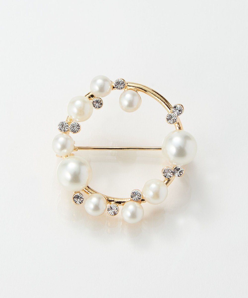 【フィービィー/phoebe】のフォーマルパールビジューサークルブローチ ゴールド 人気、トレンドファッション・服の通販 founy(ファニー) 　ファッション　Fashion　レディースファッション　Fashion for Women　おすすめ　Recommended / Our Picks　アクセサリー　Fashion Accessories　ストール　Stole, Wrap　ハイネック　High Neck, Mock Neck　パール　Pearl, Pearl Accent　ブローチ　Brooch, Pin Brooch　マフラー　Scarf, Muffler　入学式　Entrance Ceremony　卒業式　Graduation Ceremony　結婚式　Wedding　 other-1|ID: prp329100004669211 ipo3291000000033760982