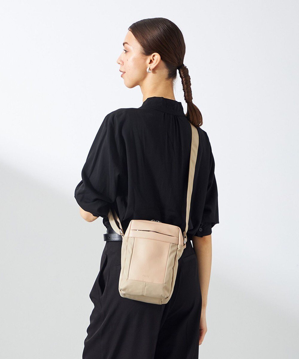 【イザック/Y'SACCS】のブロックモチーフポシェット 人気、トレンドファッション・服の通販 founy(ファニー) 　ファッション　Fashion　レディースファッション　Fashion for Women　おすすめ　Recommended / Our Picks　コンパクト　Compact, Small Size　シンプル　Simple, Minimal　スマート　Smart, Elegant　フロント　Front, Front Design　ポケット　Pocket, Pocket Detail　定番　Standard, Basic Item　旅行　Travel　 other-1|ID: prp329100004669351 ipo3291000000033761449