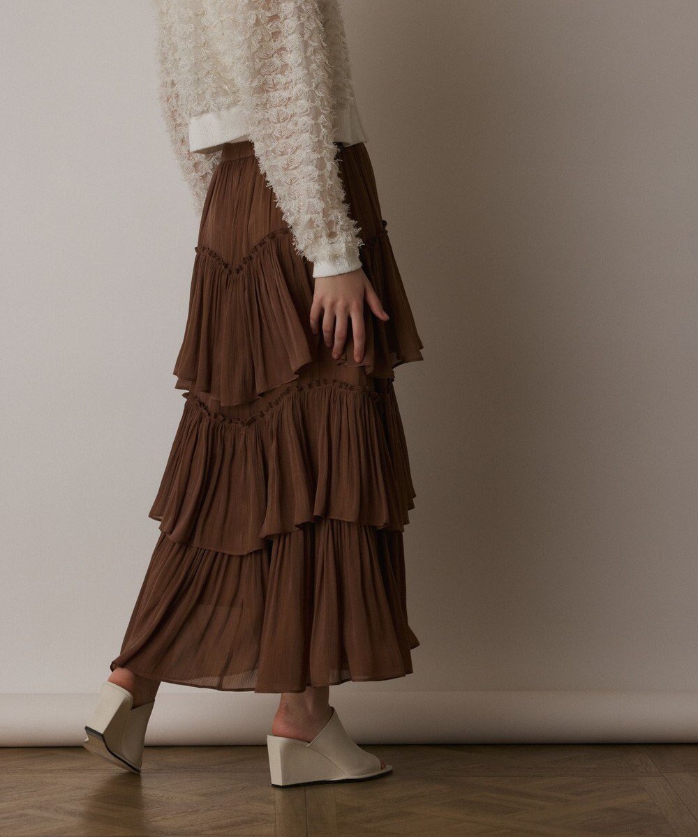 【グレース コンチネンタル/GRACE CONTINENTAL】のイレギュラーティアードスカート インテリア・キッズ・メンズ・レディースファッション・服の通販 founy(ファニー) 　ファッション　Fashion　レディースファッション　Fashion for Women　スカート　Skirts　ティアードスカート　Tiered Skirts　スニーカー　Sneakers, Trainers　ティアードスカート　Tiered Skirt, Flounced Skirt　ロマンティック　Romantic, Feminine Style　ロング　Long, Long-Length　エレガント 上品　Elegant　夏　Summer　春　Spring　S/S・春夏　SS, Spring/Summer, Warm Season　ブラウン|ID: prp329100004669557 ipo3291000000033762136