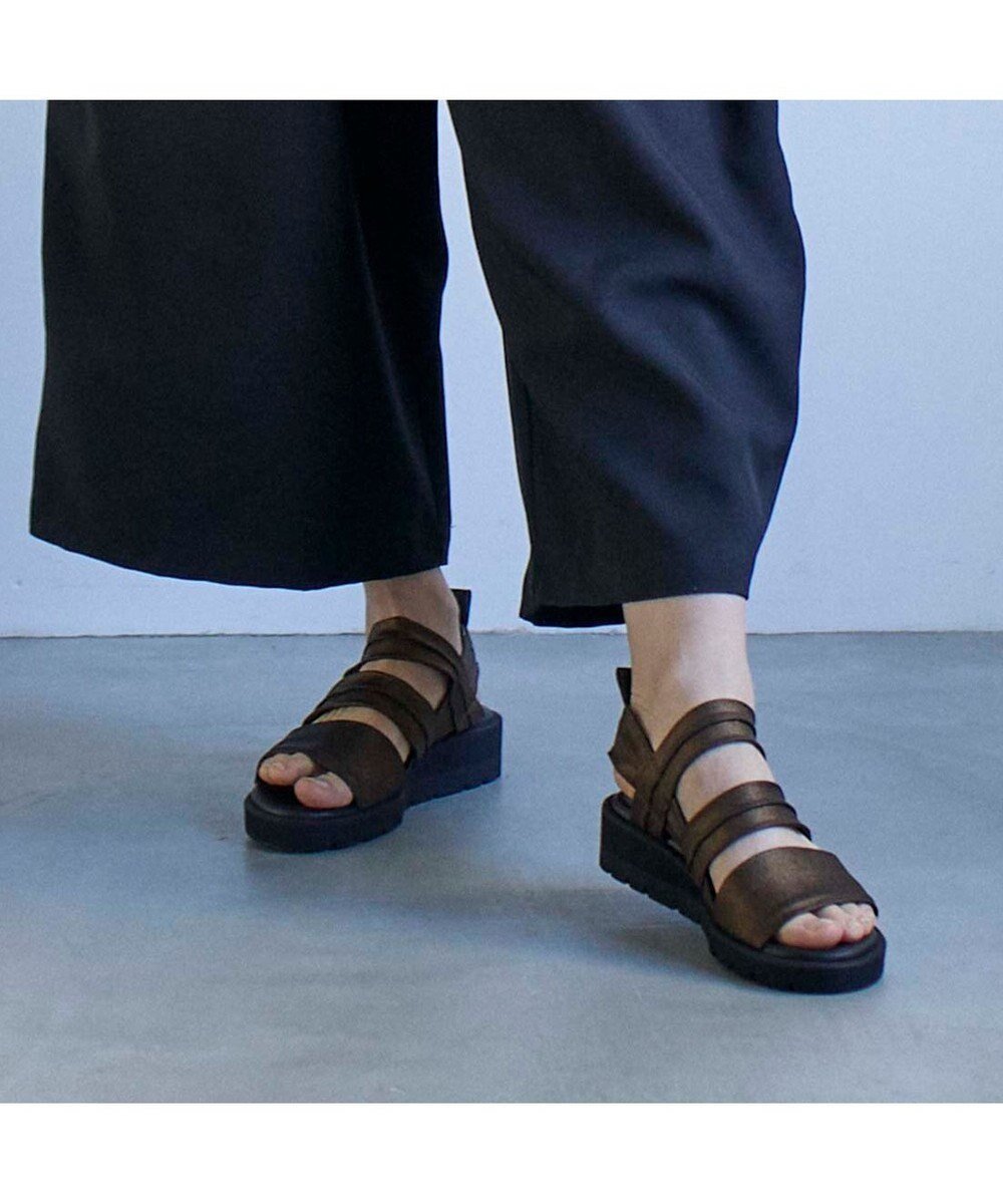 【モード エ ジャコモ/MODE ET JACOMO】のD ICI スリーラインストレッチサンダル インテリア・キッズ・メンズ・レディースファッション・服の通販 founy(ファニー) 　ファッション　Fashion　レディースファッション　Fashion for Women　クッション　Cushion, Throw Pillow　サンダル　Sandals, Summer Shoes　シンプル　Simple, Minimal　ストレッチ　Stretch, Stretchy Fabric　スポーツ　Sports, Activewear　ビジネス 仕事 通勤　Business / Work / Commuting　フォルム　Silhouette, Form　エレガント 上品　Elegant　夏　Summer　定番　Standard, Basic Item　旅行　Travel　日本製　Made In Japan　春　Spring　S/S・春夏　SS, Spring/Summer, Warm Season　軽量　Lightweight, Ultra Light　ブロンズ|ID: prp329100004669866 ipo3291000000033764182