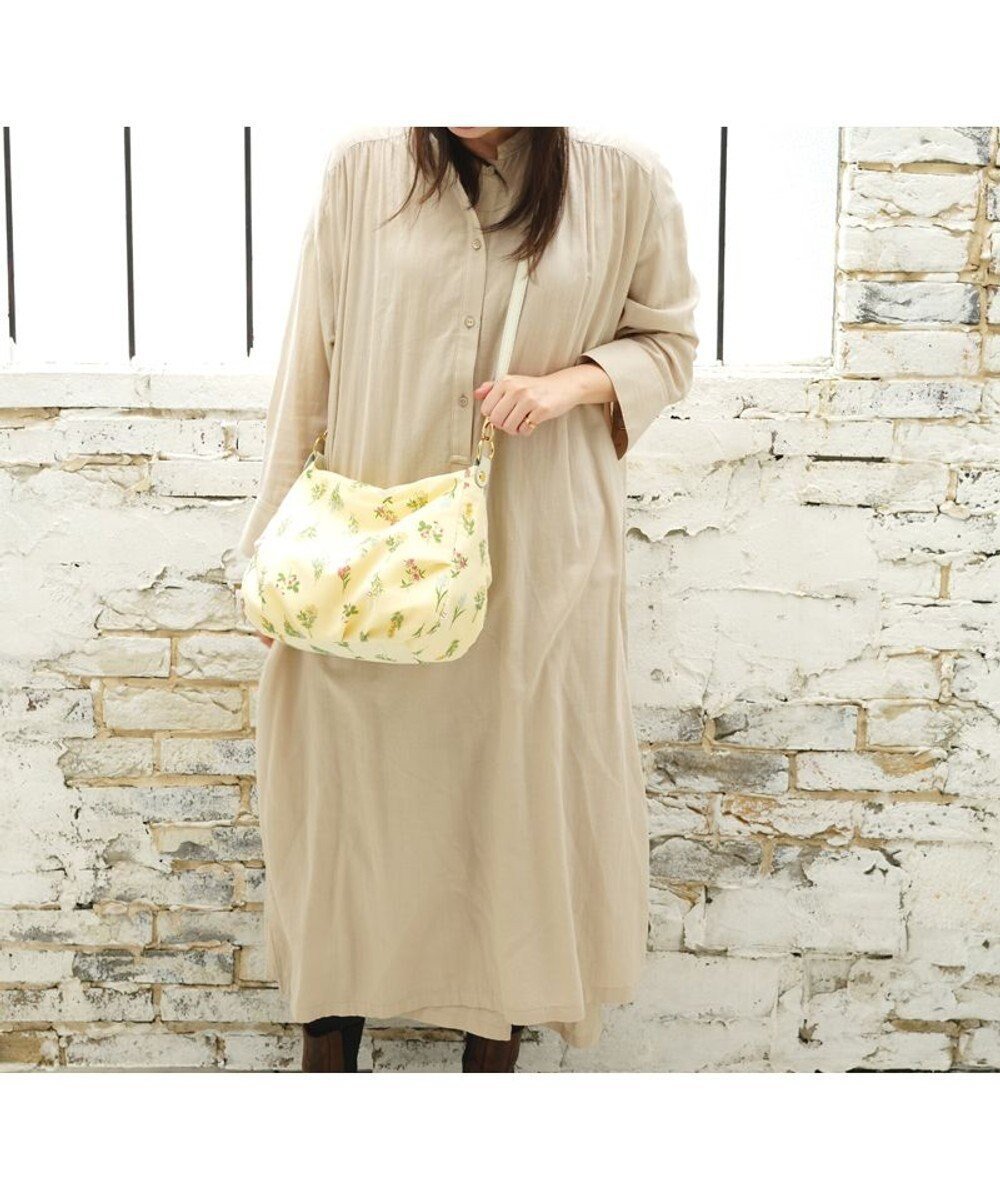 【レガロフェリーチェ/Regalo Felice】の【花の刺繍が可愛い / 2way】ショルダー / REGALO 人気、トレンドファッション・服の通販 founy(ファニー) ファッション Fashion レディースファッション Fashion for Women イエロー Yellow 軽量 Lightweight, Ultra Light シアー Sheer, See-Through ショルダー Shoulder, Shoulder Strap 財布 Wallet, Purse ベーシック Basic, Essential ポケット Pocket, Pocket Detail other-1|ID: prp329100004669946 ipo3291000000034158530