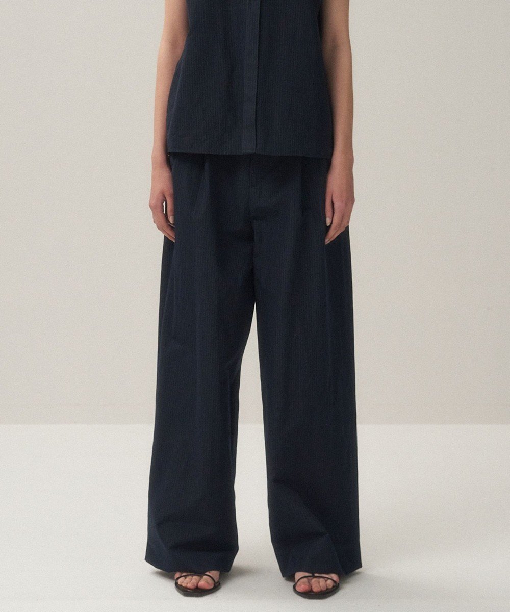 【エイトン/ATON】のSILK LINEN SHANTUNG ツータックパンツ インテリア・キッズ・メンズ・レディースファッション・服の通販 founy(ファニー) 　ファッション　Fashion　レディースファッション　Fashion for Women　パンツ　Pants & Trousers　シャンタン　Shantung, Silk-Like Fabric　シルク　Silk, 100% Silk　テーパード　Tapered, Tapered Pants　ドレス　Dress, One-Piece　ベスト　Vest, Waistcoat　ラップ　Wrap, Wrap Design　リネン　Linen, Linen Fabric　ワイド　Wide, Wide Fit　夏　Summer　春　Spring　S/S・春夏　SS, Spring/Summer, Warm Season　PIN STRIPE|ID: prp329100004670087 ipo3291000000033765018