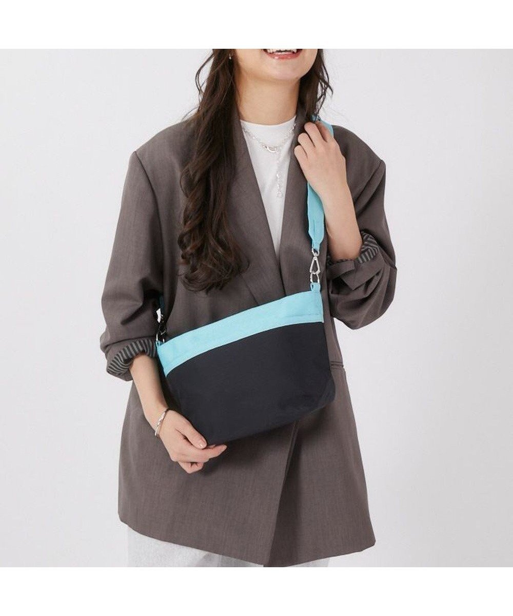 【レスポートサック/LeSportsac】のSMALL BUCKET BAG/ディープシー/ペールターコイズ 人気、トレンドファッション・服の通販 founy(ファニー) 　ファッション　Fashion　レディースファッション　Fashion for Women　アウトドア　Outdoor Clothing　軽量　Lightweight, Ultra Light　ショルダー　Shoulder, Shoulder Strap　スポーツ　Sports, Activewear　財布　Wallet, Purse　トラベル　Travel, Travel Gear　人気　Popular, Best Seller　プリント　Print, Printed Pattern　ポケット　Pocket, Pocket Detail　無地　Plain, Solid Color　おすすめ　Recommended / Our Picks　旅行　Travel　ギフト プレゼント　Gift / Present　 other-1|ID: prp329100004670131 ipo3291000000033765148