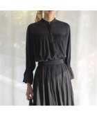 【組曲/KUMIKYOKU】の【WEB限定】ギャザーライトデシン ブラウス 人気、トレンドファッション・服の通販 founy(ファニー) ファッション Fashion レディースファッション Fashion for Women トップス・カットソー Cut & Sew Tops シャツ・ブラウス・オフィスカジュアル Elegant Blouses & Button-Ups エレガント 上品 Elegant 春 Spring ギャザー Gathered, Ruffled シャーリング Shirring, Ruched スリット Slit, Slit Detail スリーブ Sleeve, Long Sleeve / Short Sleeve セットアップ Set-Up, Coordinated Outfit ビンテージ Vintage, Retro Style ブラウジング Blouson Silhouette, Cinched Waist S/S・春夏 SS, Spring/Summer, Warm Season おすすめ Recommended / Our Picks お家時間・ステイホーム Stay Home / At Home 夏 Summer 旅行 Travel ビジネス 仕事 通勤 Business / Work / Commuting thumbnail ブラック系|ID: prp329100004670165 ipo3291000000033765261