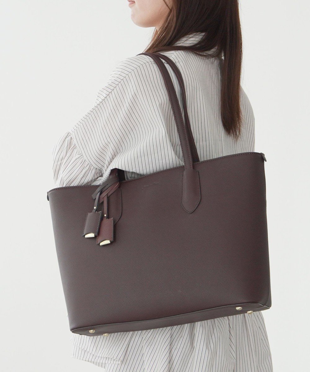 【エースバッグズアンドラゲッジ/ACE BAGS & LUGGAGE】のJewelna Rose リタ・トートバッグ A4サイズ 16146 ジュエルナローズ cs インテリア・キッズ・メンズ・レディースファッション・服の通販 founy(ファニー) 　ファッション　Fashion　レディースファッション　Fashion for Women　バッグ　Bags　クッション　Cushion, Throw Pillow　シンプル　Simple, Minimal　スマート　Smart, Elegant　スリム　Slim, Slim Fit　スリーブ　Sleeve, Long Sleeve / Short Sleeve　ダブル　Double, Double-Breasted　チャーム　Charm, Pendant　台形　A-Line, Trapezoid Shape　定番　Standard, Basic Item　フェイクレザー　Faux Leather, PU Leather　フェミニン　Feminine, Girly　ベーシック　Basic, Essential　ポケット　Pocket, Pocket Detail　リュック　Backpack, Rucksack　再入荷　Restock / Back in Stock　おすすめ　Recommended / Our Picks　スーツケース キャリーケース　Suitcase / Carry Case　エレガント 上品　Elegant　ビジネス 仕事 通勤　Business / Work / Commuting　【SALE】バーガンディ|ID: prp329100004670172 ipo3291000000035525272