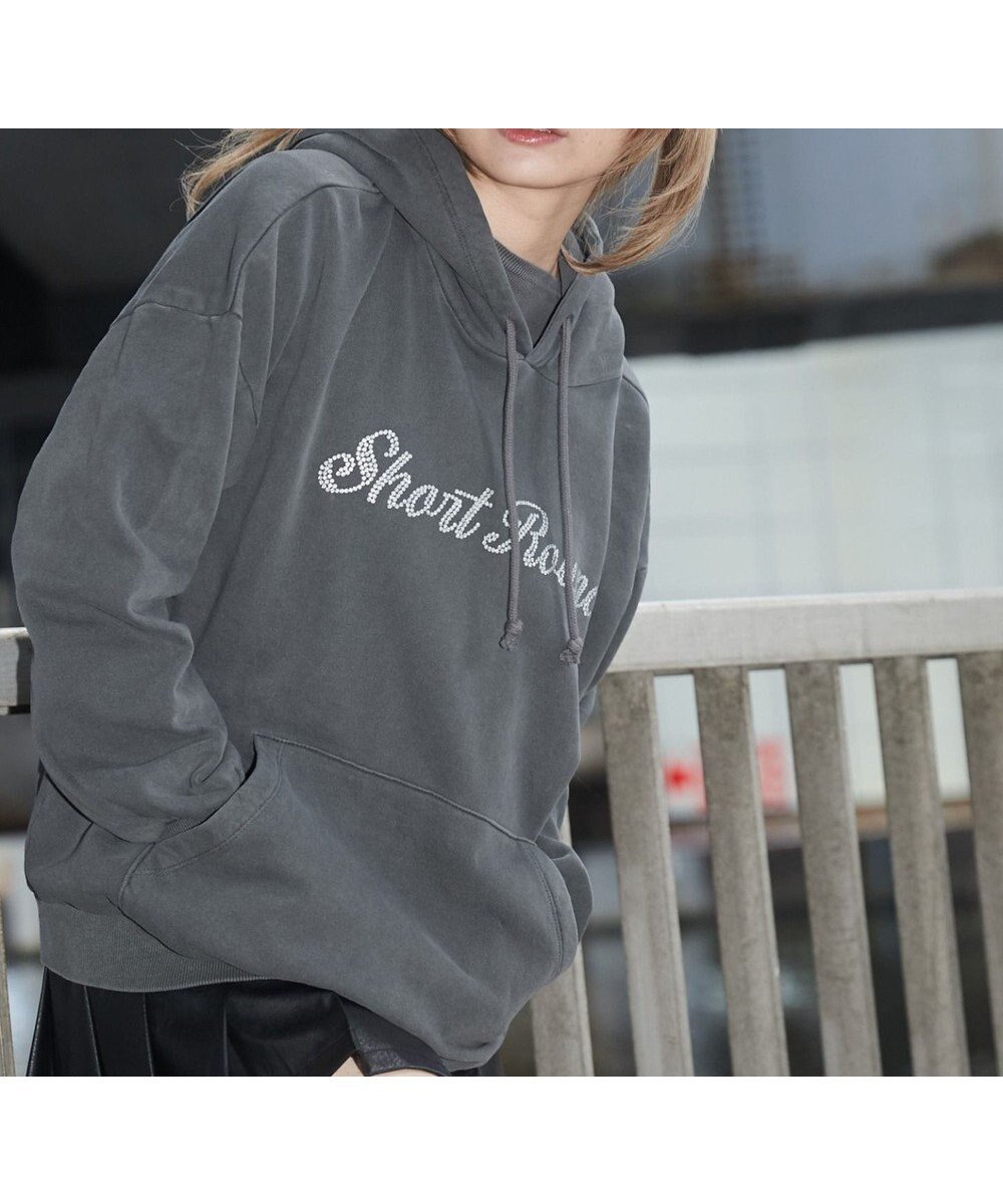 【ウィゴー/WEGO】の【ユニセックス着用ITEM】ピグメントラメグラフィックプルパーカー インテリア・キッズ・メンズ・レディースファッション・服の通販 founy(ファニー) 　ファッション　Fashion　レディースファッション　Fashion for Women　トップス・カットソー　Cut & Sew Tops　レディースパーカー・カジュアルフーディー　Casual Hoodies & Sweatshirts　春　Spring　秋　Autumn　グラフィック　Graphic, Graphic Design　ストーン　Stone, Gem-Like　スマホ　Smartphone, Mobile Device　ダメージ　Distressed, Destroyed　トレンド　Trend, Trending Now　ハーフ　Half, Half-Length　パーカー　Hoodie, Parka　フロント　Front, Front Design　プリーツ　Pleats, Pleated　ワンポイント　One Point, Statement Accent　冬　Winter / This Winter　S/S・春夏　SS, Spring/Summer, Warm Season　おすすめ　Recommended / Our Picks　夏　Summer　スミクロ|ID: prp329100004670287 ipo3291000000033765723