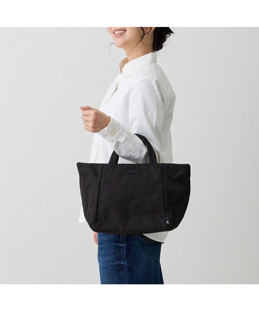 【ルートート/ROOTOTE】の1037【超軽量撥水素材】SN.デリ.ライトウォーターリペレント-G インテリア・キッズ・メンズ・レディースファッション・服の通販 founy(ファニー) 　ファッション　Fashion　レディースファッション　Fashion for Women　バッグ　Bags　カメラ　Camera Accessories　傘　Umbrella, Parasol　軽量　Lightweight, Ultra Light　スマート　Smart, Elegant　財布　Wallet, Purse　ハンド　Hand, Handmade　ポケット　Pocket, Pocket Detail　ポーチ　Pouch, Small Case　おすすめ　Recommended / Our Picks　新作・新入荷　New Arrivals / New In　01:ブラック|ID: prp329100004670329 ipo3291000000033765883