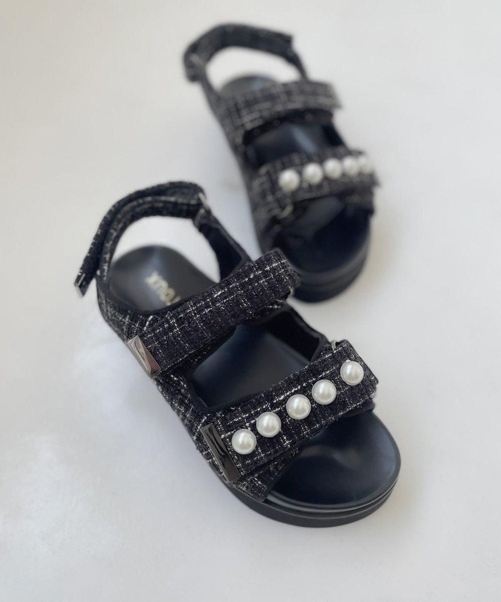 【フェルゥ/Feroux】のパールポイントツイード/キルティング サンダル 人気、トレンドファッション・服の通販 founy(ファニー) ファッション Fashion レディースファッション Fashion for Women キルティング Quilted, Quilting サンダル Sandals, Summer Shoes スポーツ Sports, Activewear ツイード Twill, Twill Weave トレンド Trend, Trending Now パール Pearl, Pearl Accent フィット Fit, Slim Fit フェミニン Feminine, Girly モノトーン Monotone, Black and White 厚底 Platform Shoes 夏 Summer 春 Spring S/S・春夏 SS, Spring/Summer, Warm Season other-1|ID: prp329100004670867 ipo3291000000034308885