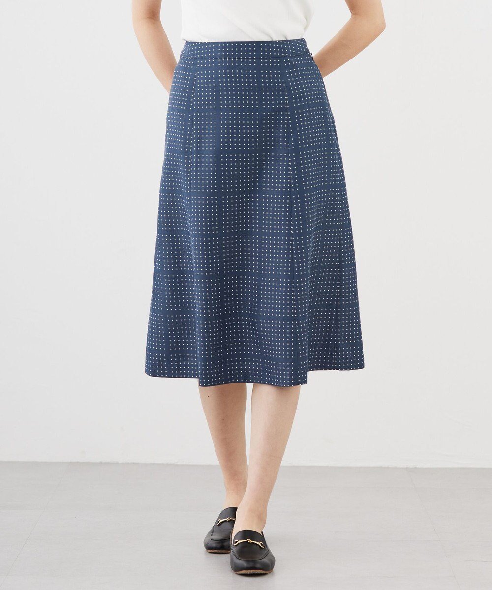 【ジェイ プレス/J.PRESS】の【洗える】ブロックドットプリント フレアー スカート インテリア・キッズ・メンズ・レディースファッション・服の通販 founy(ファニー) 　ファッション　Fashion　レディースファッション　Fashion for Women　スカート　Skirts　春　Spring　洗える　Machine Washable　ジャケット　Jacket, Outerwear　ドット　Polka Dot, Dot Pattern　フレアースカート　Flared Skirt, A-Line Skirt　ブロック　Block, Solid Block Pattern　ベーシック　Basic, Essential　リラックス　Relax, Relaxed Fit　S/S・春夏　SS, Spring/Summer, Warm Season　夏　Summer　エレガント 上品　Elegant　ダルブルー系5|ID: prp329100004670967 ipo3291000000034279161
