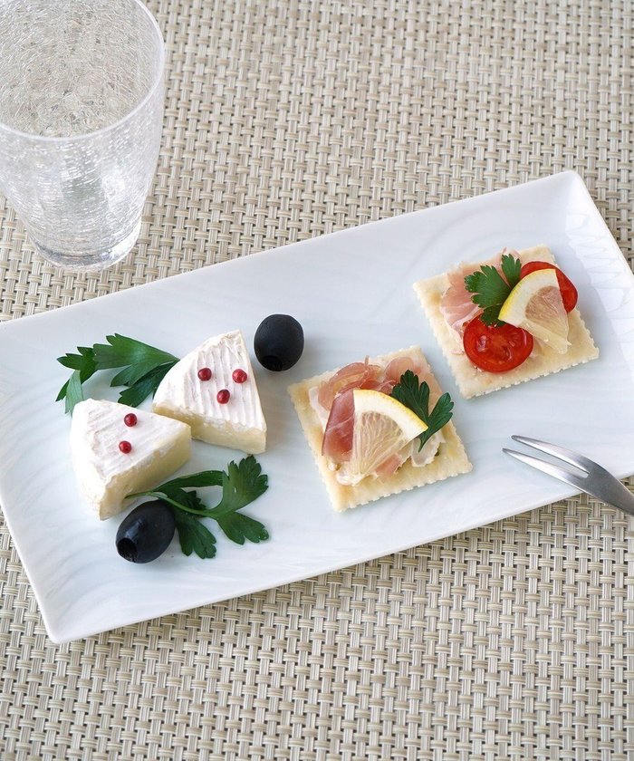 【たち吉/TACHIKICHI】の【たち吉】白磁さらさ 焼物皿〈5枚〉 美濃焼 インテリア・キッズ・メンズ・レディースファッション・服の通販 founy(ファニー) https://founy.com/ ファッション Fashion レディースファッション Fashion for Women シンプル Simple, Minimal 皿 Plate, Dish |ID: prp329100004671451 ipo3291000000034188022