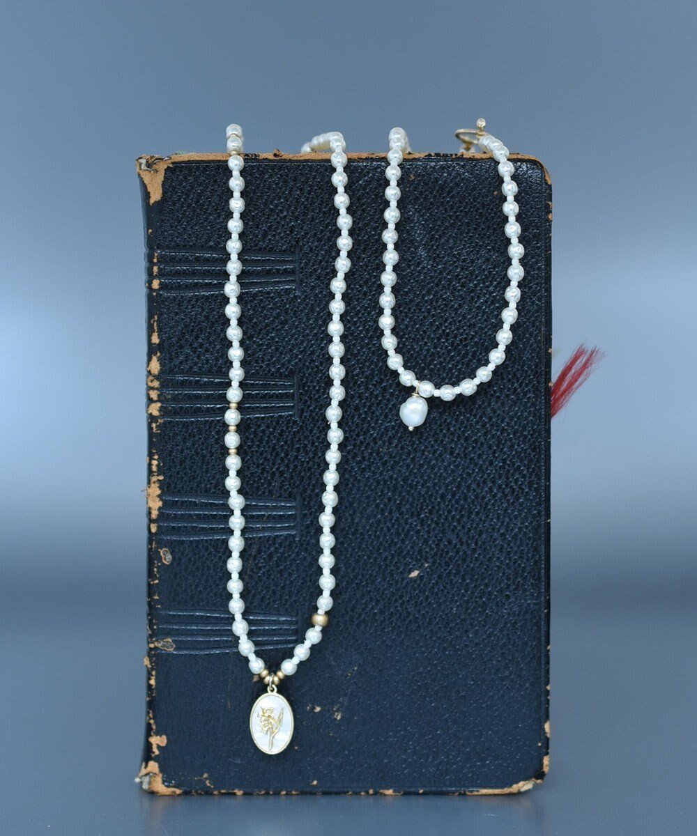 【モンシロ/monshiro】の【セレモニーにも】スズラングラスパールロングネックレス(メガネチェーンにも) インテリア・キッズ・メンズ・レディースファッション・服の通販 founy(ファニー) ファッション Fashion レディースファッション Fashion for Women サングラス&メガネ Sunglasses & Eyewear ジュエリー Jewelry ネックレス Necklaces & Pendants アクセサリー Fashion Accessories ヴィンテージ Vintage Style ガラス Glass, Glassware ショート Short, Short Length ジュエリー Jewelry, Accessories チェーン Chain, Chain Strap チャーム Charm, Pendant ネックレス Necklace, Pendant Necklace パール Pearl, Pearl Accent ボックス Boxy, Box Shape メガネ Glasses, Eyewear モチーフ Motif, Design Theme ロング Long, Long-Length セレモニー Ceremony ホワイト|ID: prp329100004671589 ipo3291000000034284174