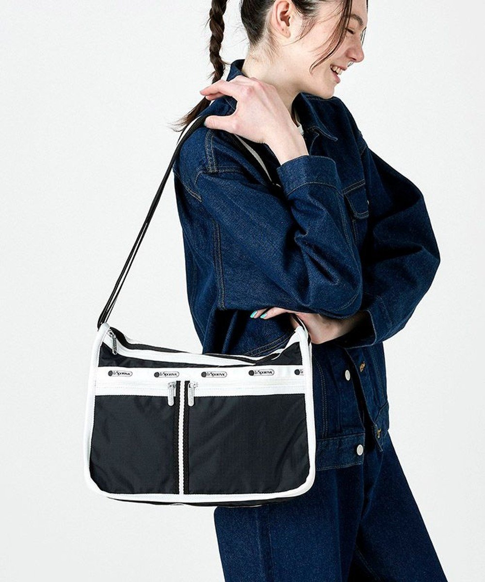 【レスポートサック/LeSportsac】のDELUXE EVERYDAY BAG/スペクテイターブラック 人気、トレンドファッション・服の通販 founy(ファニー) 　ファッション　Fashion　レディースファッション　Fashion for Women　アウトドア　Outdoor Clothing　傘　Umbrella, Parasol　軽量　Lightweight, Ultra Light　シンプル　Simple, Minimal　スポーツ　Sports, Activewear　スポーティ　Sporty, Casual Athletic　財布　Wallet, Purse　トラベル　Travel, Travel Gear　手帳　Planner, Notebook　人気　Popular, Best Seller　プリント　Print, Printed Pattern　ポケット　Pocket, Pocket Detail　ポーチ　Pouch, Small Case　無地　Plain, Solid Color　おすすめ　Recommended / Our Picks　旅行　Travel　ビジネス 仕事 通勤　Business / Work / Commuting　 other-1|ID: prp329100004671762 ipo3291000000033771399