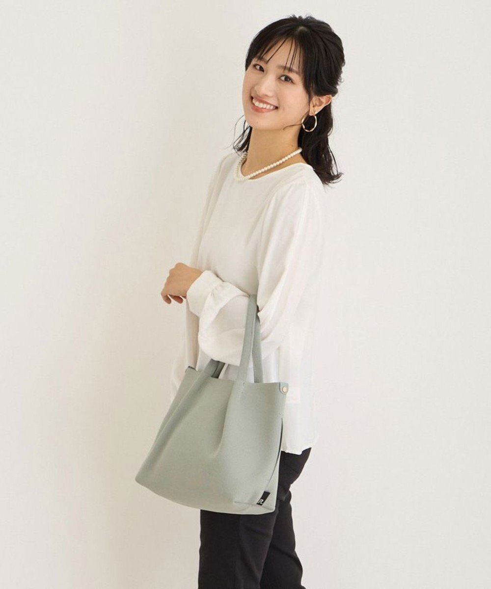 【ルートート/ROOTOTE】の1153【手洗い可能】LT.デリ.ルフル-A インテリア・キッズ・メンズ・レディースファッション・服の通販 founy(ファニー) ファッション Fashion レディースファッション Fashion for Women バッグ Bags カメラ Camera Accessories シンプル Simple, Minimal スマホ Smartphone, Mobile Device 財布 Wallet, Purse パターン Pattern, Design Print ポケット Pocket, Pocket Detail ポーチ Pouch, Small Case 新作・新入荷 New Arrivals / New In 03:グレー|ID: prp329100004671768 ipo3291000000034285222