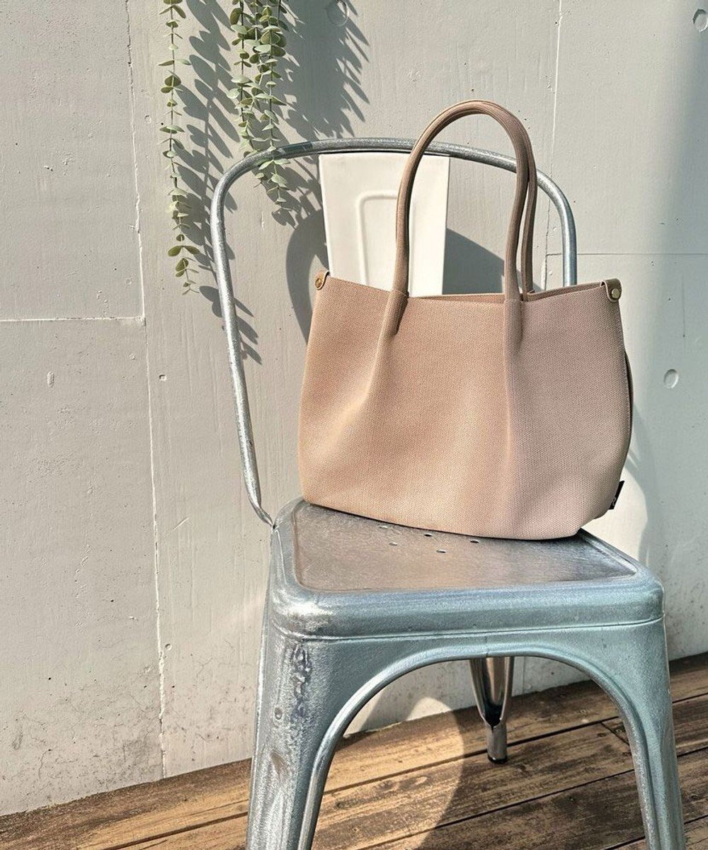 【ルートート/ROOTOTE】の1153【手洗い可能】LT.デリ.ルフル-A インテリア・キッズ・メンズ・レディースファッション・服の通販 founy(ファニー) ファッション Fashion レディースファッション Fashion for Women バッグ Bags カメラ Camera Accessories シンプル Simple, Minimal スマホ Smartphone, Mobile Device 財布 Wallet, Purse パターン Pattern, Design Print ポケット Pocket, Pocket Detail ポーチ Pouch, Small Case 新作・新入荷 New Arrivals / New In 02:ベージュ|ID: prp329100004671768 ipo3291000000034285224