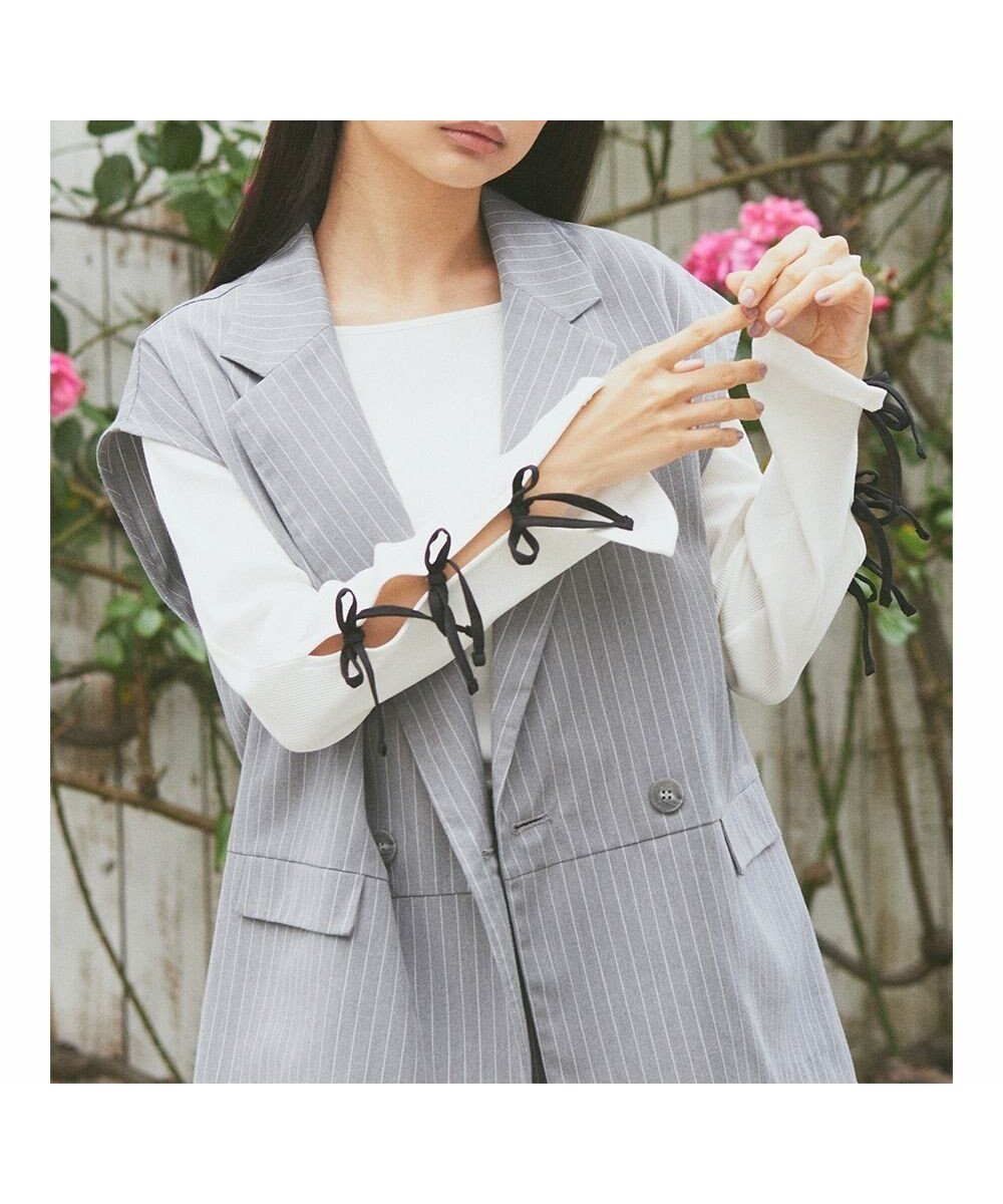 【アースミュージックアンドエコロジー/earth music&ecology】の袖リボンデザインプルオーバー 人気、トレンドファッション・服の通販 founy(ファニー) 　ファッション　Fashion　レディースファッション　Fashion for Women　トップス・カットソー　Cut & Sew Tops　シャツ・ブラウス・オフィスカジュアル　Elegant Blouses & Button-Ups　ロングTシャツ・Tシャツ　Longline T-Shirts & Tees　カジュアルプルオーバー・ニットトップス　Pullovers & Knit Tops / Casual Pullovers　カットソー・ベーシックTシャツ　Cut-and-Sewn Tops / Stretch Tees & Basics　カットソー　Cut and Sewn Top　スマート　Smart, Elegant　スリット　Slit, Slit Detail　デコルテ　Décolleté, Neckline　ポケット　Pocket, Pocket Detail　ラウンド　Round, Round Neck　リボン　Ribbon, Bow　夏　Summer　春　Spring　S/S・春夏　SS, Spring/Summer, Warm Season　 other-1|ID: prp329100004671772 ipo3291000000033771435