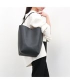 【アンビリオン/UNBILLION】のカシュカシュ cachecache / シュリンクミニマルシェイプバケツバッグL 人気、トレンドファッション・服の通販 founy(ファニー) ファッション Fashion レディースファッション Fashion for Women バッグ Bags インナー Innerwear カラフル Colorful Design ハンド Hand, Handmade バケツ Bucket, Bucket Style ミックス Mix, Mixed Style モチーフ Motif, Design Theme 再入荷 Restock / Back in Stock thumbnail ブラック|ID: prp329100004672331 ipo3291000000034285777