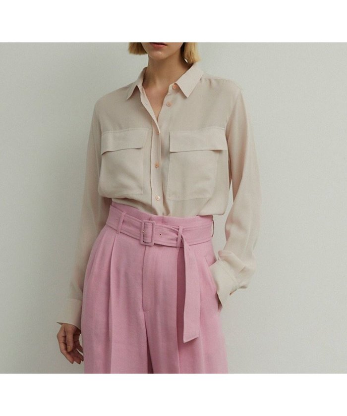 【ベイジ,/BEIGE,】のOLGA / シャーリングブラウス インテリア・キッズ・メンズ・レディースファッション・服の通販 founy(ファニー) https://founy.com/ ファッション Fashion レディースファッション Fashion for Women トップス・カットソー Cut & Sew Tops シャツ・ブラウス・オフィスカジュアル Elegant Blouses & Button-Ups おすすめ Recommended / Our Picks インナー Innerwear ウォッシャブル Machine Washable エレガント 上品 Elegant シャーリング Shirring, Ruched シルク Silk, 100% Silk ジャケット Jacket, Outerwear セレモニー Ceremony デニム Denim, Jeans Material ドレープ Drape, Draping Fabric フロント Front, Front Design ポケット Pocket, Pocket Detail ヨーク Yoke, Yoke Design リラックス Relax, Relaxed Fit ビジネス 仕事 通勤 Business / Work / Commuting 夏 Summer 春 Spring S/S・春夏 SS, Spring/Summer, Warm Season 羽織 Haori, Light Jacket |ID: prp329100004672652 ipo3291000000033774528
