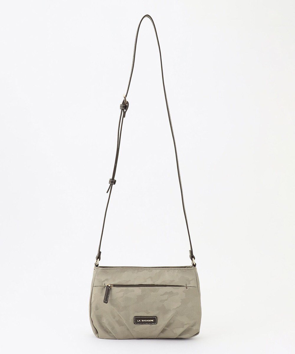 【ラ バガジェリー/LA BAGAGERIE】のシャドージャカード ショルダーバッグ インテリア・キッズ・メンズ・レディースファッション・服の通販 founy(ファニー) ファッション Fashion レディースファッション Fashion for Women バッグ Bags エレガント 上品 Elegant コンパクト Compact, Small Size シャドー Shadow, Subtle Pattern ジャカード/ジャガード Jacquard, Woven Pattern スマート Smart, Elegant 財布 Wallet, Purse トラベル Travel, Travel Gear ハンカチ Handkerchief, Hanky ポケット Pocket, Pocket Detail マグネット Magnet, Magnetic Closure リップ Lip, Lip Motif おすすめ Recommended / Our Picks ビジネス 仕事 通勤 Business / Work / Commuting グレージュ|ID: prp329100004672816 ipo3291000000034286821