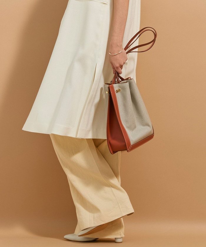 【ベイジ,/BEIGE,】の【一部店舗限定】MARY AL TERNA / CURTAIN ハンドバック インテリア・キッズ・メンズ・レディースファッション・服の通販 founy(ファニー) https://founy.com/ ファッション Fashion レディースファッション Fashion for Women バッグ Bags 春 Spring スマート Smart, Elegant 財布 Wallet, Purse ドレープ Drape, Draping Fabric ミックス Mix, Mixed Style メタル Metal, Metal Parts リネン Linen, Linen Fabric S/S・春夏 SS, Spring/Summer, Warm Season 夏 Summer ビジネス 仕事 通勤 Business / Work / Commuting |ID: prp329100004672970 ipo3291000000033775776