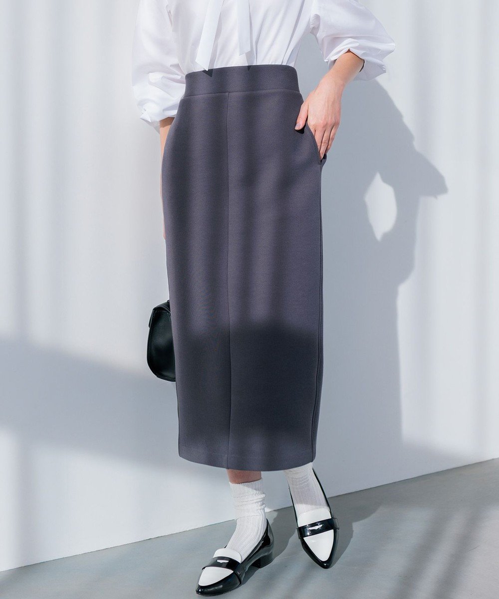 【組曲/KUMIKYOKU】の【WEB限定】ストレッチダンボール タイトスカート 人気、トレンドファッション・服の通販 founy(ファニー) 　ファッション　Fashion　レディースファッション　Fashion for Women　スカート　Skirts　春　Spring　ギャザー　Gathered, Ruffled　シンプル　Simple, Minimal　ストレッチ　Stretch, Stretchy Fabric　スポーティ　Sporty, Casual Athletic　セットアップ　Set-Up, Coordinated Outfit　タイトスカート　Pencil Skirt, Tight Skirt　ポケット　Pocket, Pocket Detail　リラックス　Relax, Relaxed Fit　S/S・春夏　SS, Spring/Summer, Warm Season　おすすめ　Recommended / Our Picks　夏　Summer　エレガント 上品　Elegant　 other-1|ID: prp329100004673126 ipo3291000000033776365
