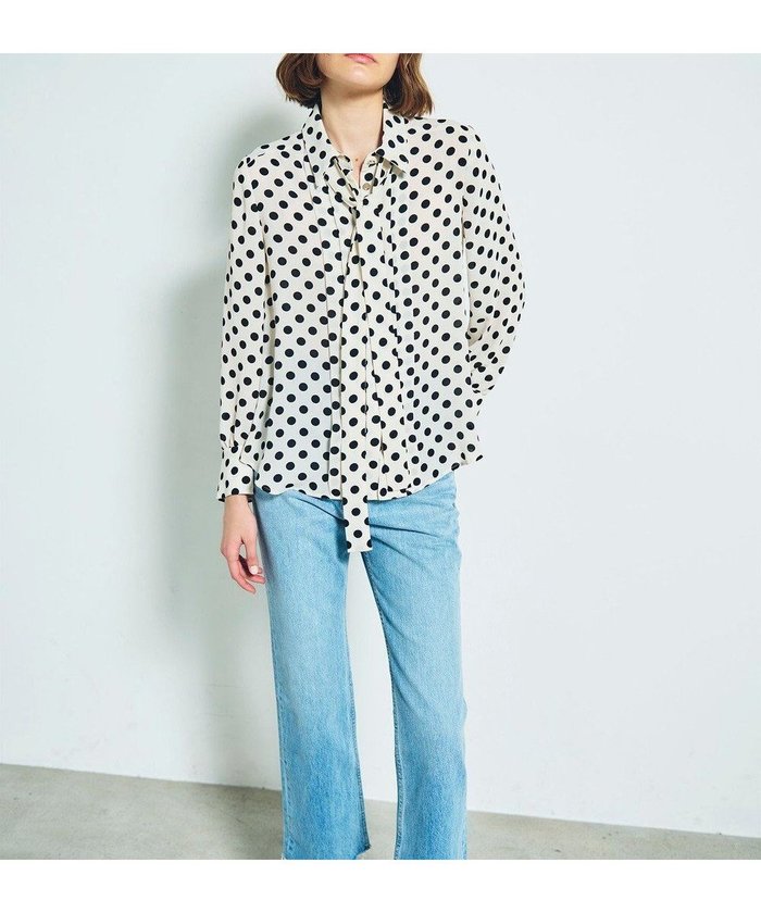 【グレース コンチネンタル/GRACE CONTINENTAL】のドットプリントボウタイブラウス インテリア・キッズ・メンズ・レディースファッション・服の通販 founy(ファニー) https://founy.com/ ファッション Fashion レディースファッション Fashion for Women トップス・カットソー Cut & Sew Tops シャツ・ブラウス・オフィスカジュアル Elegant Blouses & Button-Ups おすすめ Recommended / Our Picks インナー Innerwear クラシカル Classical, Vintage-Inspired ジャケット Jacket, Outerwear ドット Polka Dot, Dot Pattern プリント Print, Printed Pattern マニッシュ Mannish, Boyish 夏 Summer 定番 Standard, Basic Item 春 Spring S/S・春夏 SS, Spring/Summer, Warm Season |ID: prp329100004673270 ipo3291000000033776920