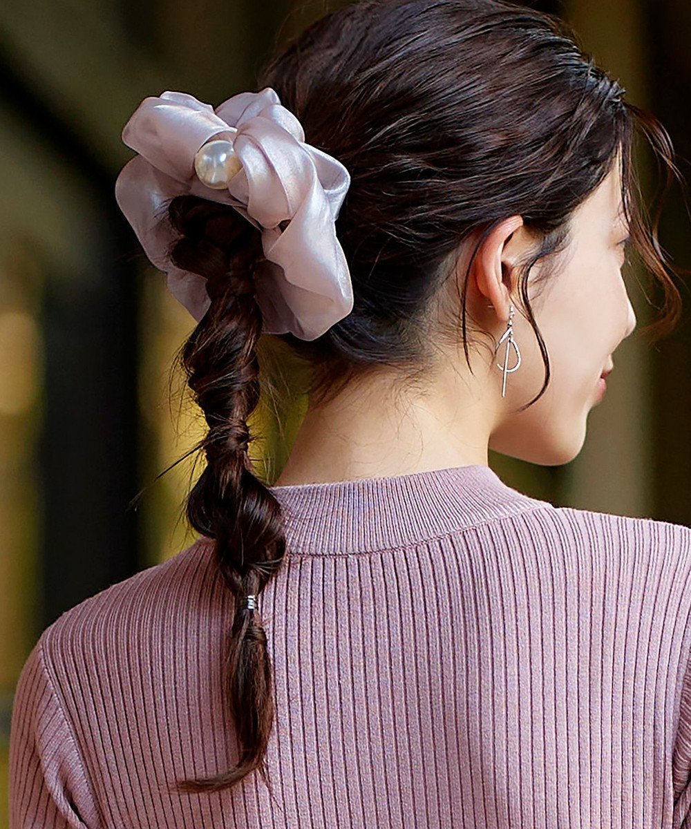 【ティアクラッセ/Tiaclasse】のパール付きオーガンジーシュシュ インテリア・キッズ・メンズ・レディースファッション・服の通販 founy(ファニー) 　ファッション　Fashion　レディースファッション　Fashion for Women　シュシュ&ヘアアクセ/ヘアアレンジ　Scrunchies & Hair Accessories　アクセサリー　Fashion Accessories　チュニック　Tunic, Long Top　パール　Pearl, Pearl Accent　エレガント 上品　Elegant　再入荷　Restock / Back in Stock　新作・新入荷　New Arrivals / New In　パープル|ID: prp329100004673415 ipo3291000000036280996