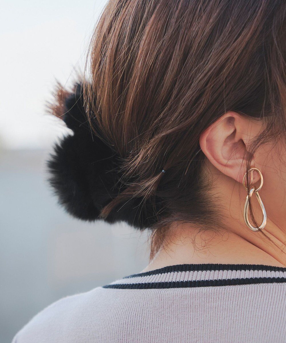 【ティアクラッセ/Tiaclasse】のファークリップ インテリア・キッズ・メンズ・レディースファッション・服の通販 founy(ファニー) ファッション Fashion レディースファッション Fashion for Women シュシュ&ヘアアクセ/ヘアアレンジ Scrunchies & Hair Accessories おすすめ Recommended / Our Picks アクセサリー Fashion Accessories カーディガン Cardigan, Knitwear チュニック Tunic, Long Top バレッタ Barrette, Hair Clip ヘアアクセ Hair Accessory, Hair Clip リアル Real, Realistic エレガント 上品 Elegant 再入荷 Restock / Back in Stock 冬 Winter / This Winter 新作・新入荷 New Arrivals / New In 秋 Autumn ブラック|ID: prp329100004673607 ipo3291000000033778207