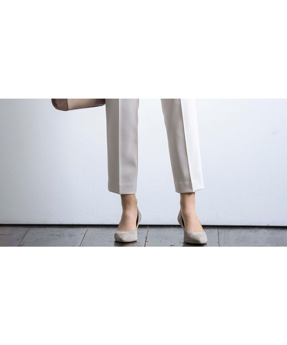 【組曲/KUMIKYOKU】の【KUMIKYOKU NAVY】コンフォータブルドレープフリル テーパードパンツ 人気、トレンドファッション・服の通販 founy(ファニー) ファッション Fashion レディースファッション Fashion for Women パンツ Pants & Trousers コレクション Collection, Seasonal Line スーツ Suit, Formalwear 雑誌 Magazine, Fashion Magazine チャーム Charm, Pendant フェミニン Feminine, Girly フォルム Silhouette, Form フォーマル Formal, Dressy フリル Frill, Ruffle ポケット Pocket, Pocket Detail A/W・秋冬 Autumn/Winter 2022年 2022 S/S・春夏 SS, Spring/Summer, Warm Season 2022-2023秋冬・A/W Autumn/Winter 2022–23 AW22–23 夏 Summer エレガント 上品 Elegant other-1|ID: prp329100004673635 ipo3291000000034211100