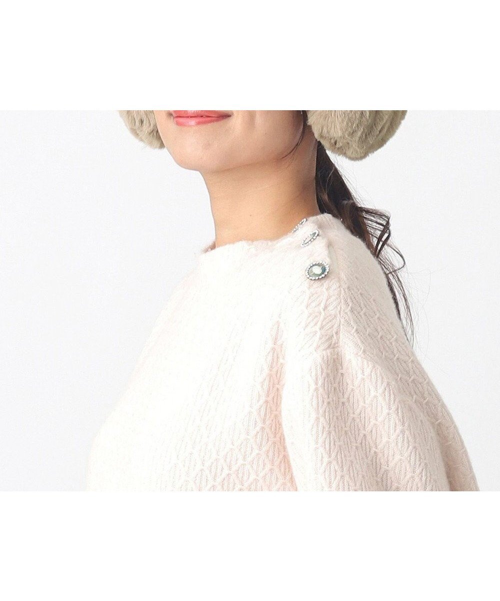 【ムーンバット/MOONBAT】の【FUDGE11月号掲載】PAUL JOE ACCESSOIRES ネコチャーム付フェイクファーイヤマフ(細アーム) インテリア・キッズ・メンズ・レディースファッション・服の通販 founy(ファニー) 　雑誌掲載アイテム　Magazine Picks & Fashion Features　ファッション雑誌　Fashion Magazines　ファッジ　FUDGE　ファッション　Fashion　レディースファッション　Fashion for Women　アニマル　Animal Print　コレクション　Collection, Seasonal Line　11月号　November Issue　サークル　Circle, Round Design　シンプル　Simple, Minimal　スタイリッシュ　Stylish, Fashionable　雑誌　Magazine, Fashion Magazine　チャーム　Charm, Pendant　ネコ　Cat, Feline Motif　パターン　Pattern, Design Print　フェイクファー　Faux Fur, Imitation Fur　フラワー　Flower, Floral　モチーフ　Motif, Design Theme　A/W・秋冬　Autumn/Winter　ベージュ|ID: prp329100004673793 ipo3291000000033778861
