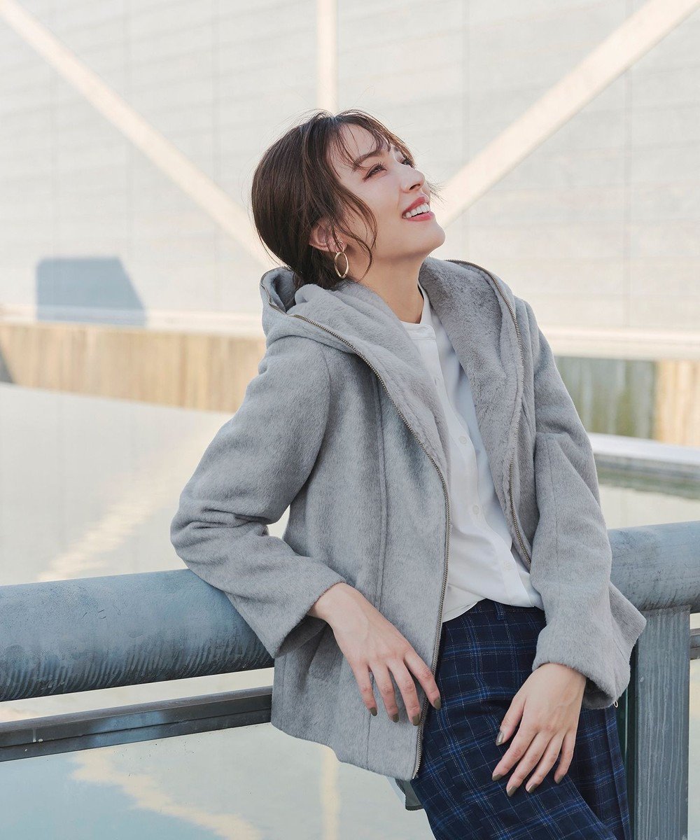 【ティアクラッセ/Tiaclasse】のモッサ風フード付きショートコート 人気、トレンドファッション・服の通販 founy(ファニー) 　ファッション　Fashion　レディースファッション　Fashion for Women　アウター　Coat / Outerwear Collection　コート・ロングコート・ピーコート　Long Coats, Peacoats & More　レディースジャケット・軽アウター　Jackets　アクセサリー　Fashion Accessories　シューズ　Shoes, Footwear　ショート　Short, Short Length　ジャケット　Jacket, Outerwear　ポケット　Pocket, Pocket Detail　再入荷　Restock / Back in Stock　冬　Winter / This Winter　新作・新入荷　New Arrivals / New In　A/W・秋冬　Autumn/Winter　羽織　Haori, Light Jacket　防寒　Cold Protection, Winter-Ready　 other-1|ID: prp329100004673948 ipo3291000000035619126