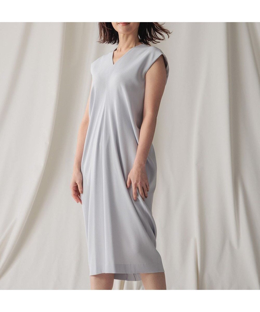 【ベイジ,/BEIGE,】のCINDY / Vネックドレス インテリア・キッズ・メンズ・レディースファッション・服の通販 founy(ファニー) ファッション Fashion レディースファッション Fashion for Women ワンピース Dresses フォーマル・パーティードレス・結婚式用ドレス Elegant & Casual Dresses ウォッシャブル Machine Washable エレガント 上品 Elegant オケージョン Occasion Wear サテン Satin, Glossy Fabric ジャケット Jacket, Outerwear ストレッチ Stretch, Stretchy Fabric スーツ Suit, Formalwear セットアップ Set-Up, Coordinated Outfit タオル Towel, Bath Towel タンブラー Tumbler, Travel Mug トリミング Trimming, Decorative Edge ドレス Dress, One-Piece ドレープ Drape, Draping Fabric A/W・秋冬 Autumn/Winter S/S・春夏 SS, Spring/Summer, Warm Season おすすめ Recommended / Our Picks 夏 Summer ビジネス 仕事 通勤 Business / Work / Commuting Ice blue|ID: prp329100004674000 ipo3291000000034290229