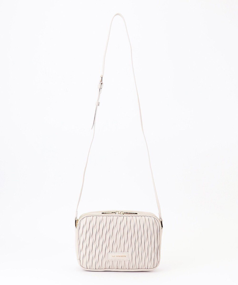 【ラ バガジェリー/LA BAGAGERIE】のランダムプリーツショルダーバッグ インテリア・キッズ・メンズ・レディースファッション・服の通販 founy(ファニー) ファッション Fashion レディースファッション Fashion for Women バッグ Bags シンプル Simple, Minimal スマート Smart, Elegant プリーツ Pleats, Pleated ポケット Pocket, Pocket Detail マグネット Magnet, Magnetic Closure アイボリー|ID: prp329100004674118 ipo3291000000034292746