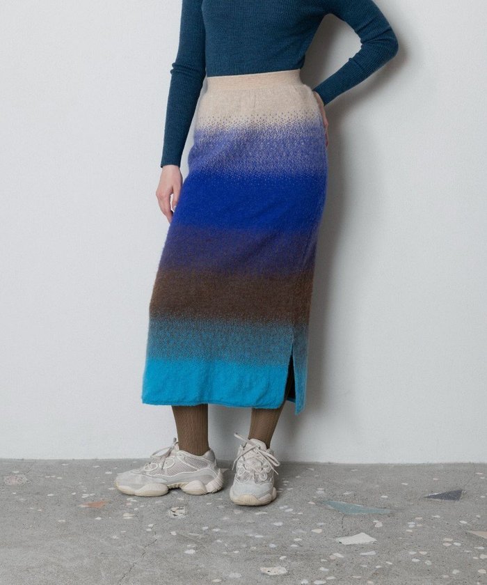 【トリコテ/Tricote】のGRADATION SHAGGY SKIRT/グラデーションシャギースカート インテリア・キッズ・メンズ・レディースファッション・服の通販 founy(ファニー) https://founy.com/ ファッション Fashion レディースファッション Fashion for Women スカート Skirts アクセサリー Fashion Accessories グラデーション Gradient, Ombre スリット Slit, Slit Detail タンブラー Tumbler, Travel Mug 夏 Summer S/S・春夏 SS, Spring/Summer, Warm Season A/W・秋冬 Autumn/Winter |ID: prp329100004674448 ipo3291000000033781503
