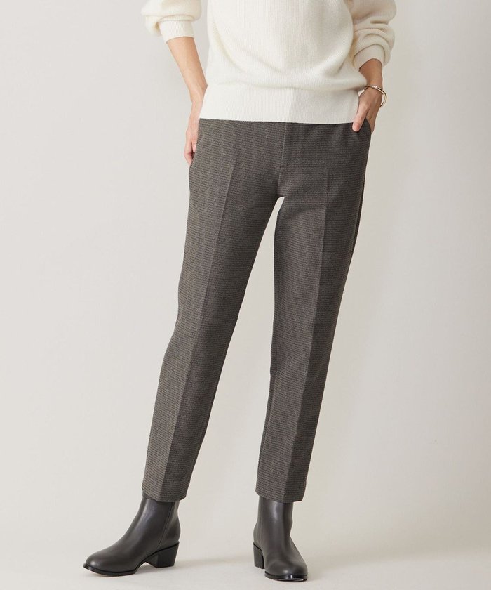 【ジェイ プレス/J.PRESS】の【洗える】チェルビック チェック テーパード パンツ インテリア・キッズ・メンズ・レディースファッション・服の通販 founy(ファニー) https://founy.com/ ファッション Fashion レディースファッション Fashion for Women パンツ Pants & Trousers 洗える Machine Washable ストレッチ Stretch, Stretchy Fabric センター Center, Center Line チェック Check, Plaid, Tartan テーパード Tapered, Tapered Pants 定番 Standard, Basic Item 人気 Popular, Best Seller ハウンドトゥース Houndstooth, Dogtooth Check ピーチ Peach, Soft Touch 無地 Plain, Solid Color A/W・秋冬 Autumn/Winter |ID: prp329100004674476 ipo3291000000033781605