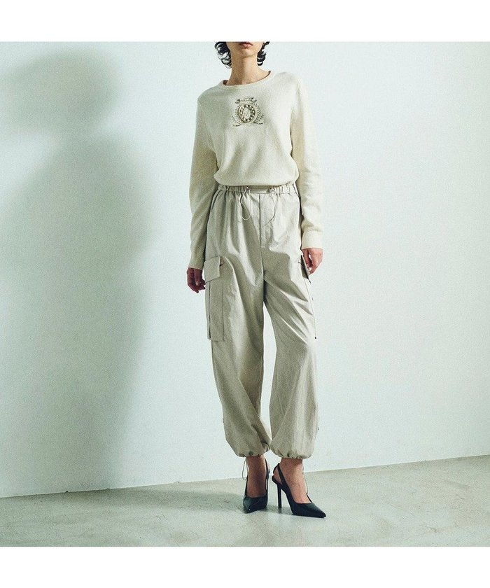 【グレース コンチネンタル/GRACE CONTINENTAL】のエンブレム刺繍ニットトップ インテリア・キッズ・メンズ・レディースファッション・服の通販 founy(ファニー) https://founy.com/ ファッション Fashion レディースファッション Fashion for Women トップス・カットソー Cut & Sew Tops ニット Knit Tops & Sweaters スリム Slim, Slim Fit セーター Sweater, Knitwear バランス Balance, Style Balance ベーシック Basic, Essential 定番 Standard, Basic Item 秋 Autumn A/W・秋冬 Autumn/Winter |ID: prp329100004674549 ipo3291000000033781913