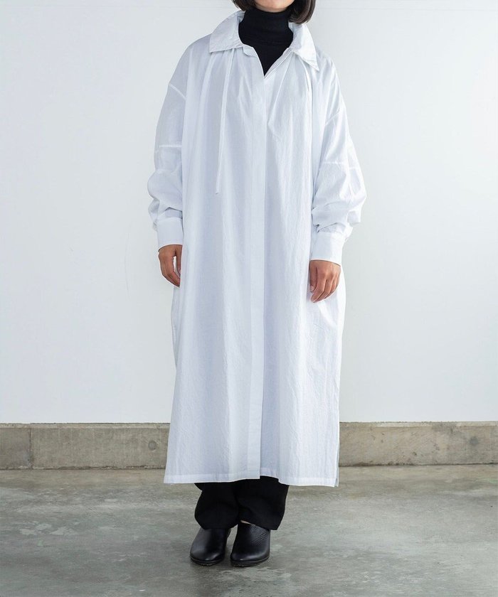 【ムーク/muuc】の〈多彩な着方が叶う〉〈衿立て&衿折り〉〈遠州織物の工場で織られた上質なコットン生地〉リボン紐付き多様衿 シャツワンピース インテリア・キッズ・メンズ・レディースファッション・服の通販 founy(ファニー) https://founy.com/ ファッション Fashion レディースファッション Fashion for Women ワンピース Dresses シャツワンピース / 1枚で着映えコーデ Shirt Dresses キャンバス Canvas, Canvas Fabric 手編み Hand-Knitted, Handmade Knit パターン Pattern, Design Print リボン Ribbon, Bow A/W・秋冬 Autumn/Winter S/S・春夏 SS, Spring/Summer, Warm Season 再入荷 Restock / Back in Stock 夏 Summer |ID: prp329100004674553 ipo3291000000034299569