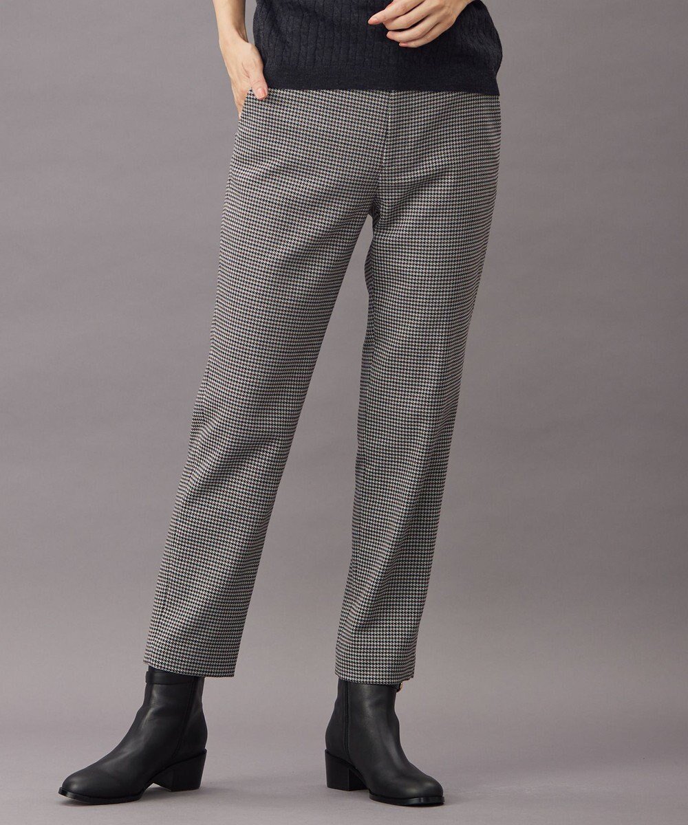 【ジェイ プレス/J.PRESS】の【洗える】30/2 TR ドビー ガンクラブ テーパード パンツ インテリア・キッズ・メンズ・レディースファッション・服の通販 founy(ファニー) 　ファッション　Fashion　レディースファッション　Fashion for Women　パンツ　Pants & Trousers　ストレッチ　Stretch, Stretchy Fabric　チェック　Check, Plaid, Tartan　テーパード　Tapered, Tapered Pants　エレガント 上品　Elegant　洗える　Machine Washable　A/W・秋冬　Autumn/Winter　ビジネス 仕事 通勤　Business / Work / Commuting　ライトグレー系3|ID: prp329100004674636 ipo3291000000033782251