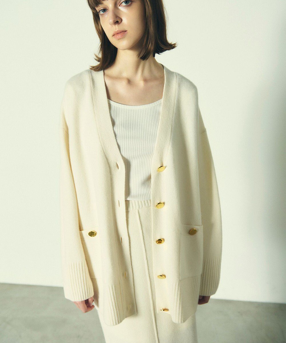【グレース コンチネンタル/GRACE CONTINENTAL】のメリノウールニットカーディガン インテリア・キッズ・メンズ・レディースファッション・服の通販 founy(ファニー) 　ファッション　Fashion　レディースファッション　Fashion for Women　トップス・カットソー　Cut & Sew Tops　ニット　Knit Tops & Sweaters　カーディガン・羽織り　Layered Style Cardigans　イエロー　Yellow　カーディガン　Cardigan, Knitwear　シンプル　Simple, Minimal　メタル　Metal, Metal Parts　ロング　Long, Long-Length　エレガント 上品　Elegant　定番　Standard, Basic Item　A/W・秋冬　Autumn/Winter　ホワイト|ID: prp329100004674638 ipo3291000000034300780