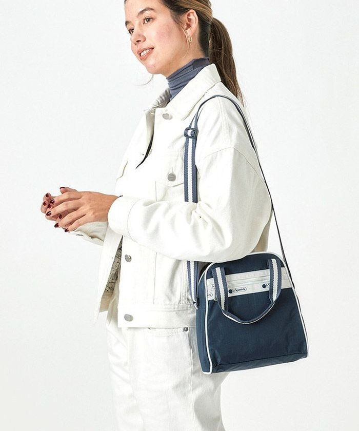 【レスポートサック/LeSportsac】のN/S MINI SATCHEL/スペクテイターディープブルー インテリア・キッズ・メンズ・レディースファッション・服の通販 founy(ファニー) https://founy.com/ ファッション Fashion レディースファッション Fashion for Women アウトドア Outdoor Clothing コンパクト Compact, Small Size 軽量 Lightweight, Ultra Light シンプル Simple, Minimal スポーツ Sports, Activewear スポーティ Sporty, Casual Athletic 財布 Wallet, Purse プリント Print, Printed Pattern ポケット Pocket, Pocket Detail 無地 Plain, Solid Color おすすめ Recommended / Our Picks ビジネス 仕事 通勤 Business / Work / Commuting |ID: prp329100004674679 ipo3291000000033782424