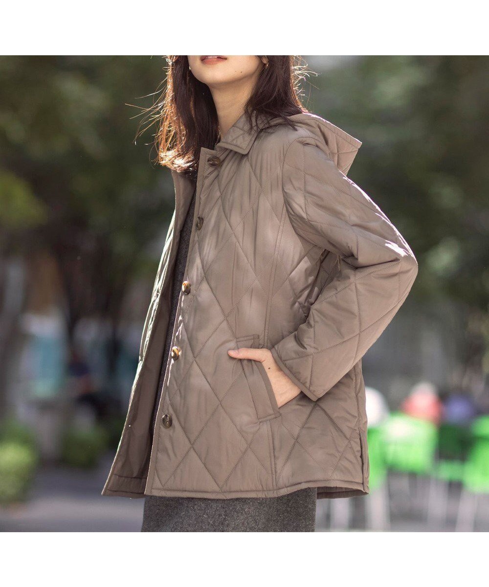 【ジェイ プレス/J.PRESS】の【抗菌防臭】コンパクトタフタプレミアム撥水 ショート アウター インテリア・キッズ・メンズ・レディースファッション・服の通販 founy(ファニー) 　ファッション　Fashion　レディースファッション　Fashion for Women　アウター　Coat / Outerwear Collection　コート・ロングコート・ピーコート　Long Coats, Peacoats & More　レディースジャケット・軽アウター　Jackets　秋　Autumn　キルティング　Quilted, Quilting　抗菌　Antibacterial, Bacteria-Resistant　ショート　Short, Short Length　ジャケット　Jacket, Outerwear　定番　Standard, Basic Item　バランス　Balance, Style Balance　ベーシック　Basic, Essential　ボトム　Bottoms, Lower Wear　A/W・秋冬　Autumn/Winter　ブラウン系|ID: prp329100004674713 ipo3291000000033782557