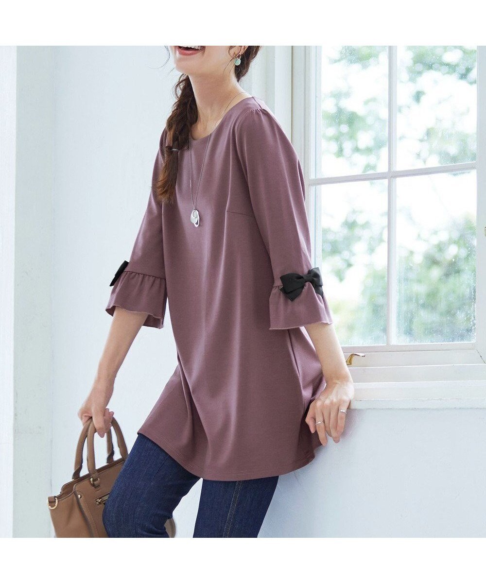 【ティアクラッセ/Tiaclasse】の【洗える】グログランリボン付きフリル袖チュニック 人気、トレンドファッション・服の通販 founy(ファニー) ファッション Fashion レディースファッション Fashion for Women トップス・カットソー Cut & Sew Tops シャツ・ブラウス・オフィスカジュアル Elegant Blouses & Button-Ups ロングTシャツ・Tシャツ Longline T-Shirts & Tees カットソー・ベーシックTシャツ Cut-and-Sewn Tops / Stretch Tees & Basics ボリューム袖・フリルスリーブブラウス Voluminous & Ruffle Sleeves / Puffy Sleeve Tops ウォッシャブル Machine Washable カットソー Cut and Sewn Top グログラン Grosgrain, Grosgrain Ribbon スリーブ Sleeve, Long Sleeve / Short Sleeve チュニック Tunic, Long Top フェミニン Feminine, Girly フリル Frill, Ruffle フレア Flare, Flared リボン Ribbon, Bow ロング Long, Long-Length エレガント 上品 Elegant 冬 Winter / This Winter 春 Spring 洗える Machine Washable 秋 Autumn A/W・秋冬 Autumn/Winter 長袖 Long Sleeve, Full Sleeve other-1|ID: prp329100004674868 ipo3291000000034398570