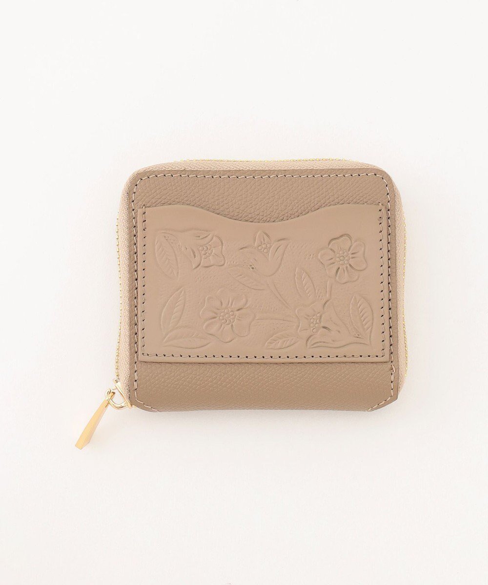 【グレース コンチネンタル/GRACE CONTINENTAL】のEmboss Wallet インテリア・キッズ・メンズ・レディースファッション・服の通販 founy(ファニー) ファッション Fashion レディースファッション Fashion for Women ミニ財布・二つ折り財布 Wallets & Card Cases ウォレット Wallet ヴィンテージ Vintage Style コイン Coin, Coin Design コンパクト Compact, Small Size 財布 Wallet, Purse 定番 Standard, Basic Item ハンド Hand, Handmade ポケット Pocket, Pocket Detail グレージュ|ID: prp329100004674881 ipo3291000000034302288