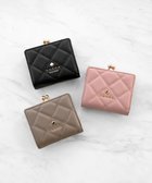 【トッカ/TOCCA】の【新色ブルー登場】PILA BIFOLDWALLET 財布 人気、トレンドファッション・服の通販 founy(ファニー) ファッション Fashion レディースファッション Fashion for Women ミニ財布・二つ折り財布 Wallets & Card Cases おすすめ Recommended / Our Picks エレガント 上品 Elegant キルト Quilt, Quilted Fabric コンパクト Compact, Small Size リュクス Luxury, Elegant, High-End, Chic ロマンティック Romantic, Feminine Style 財布 Wallet, Purse thumbnail ベージュ系|ID: prp329100004674908 ipo3291000000034302489