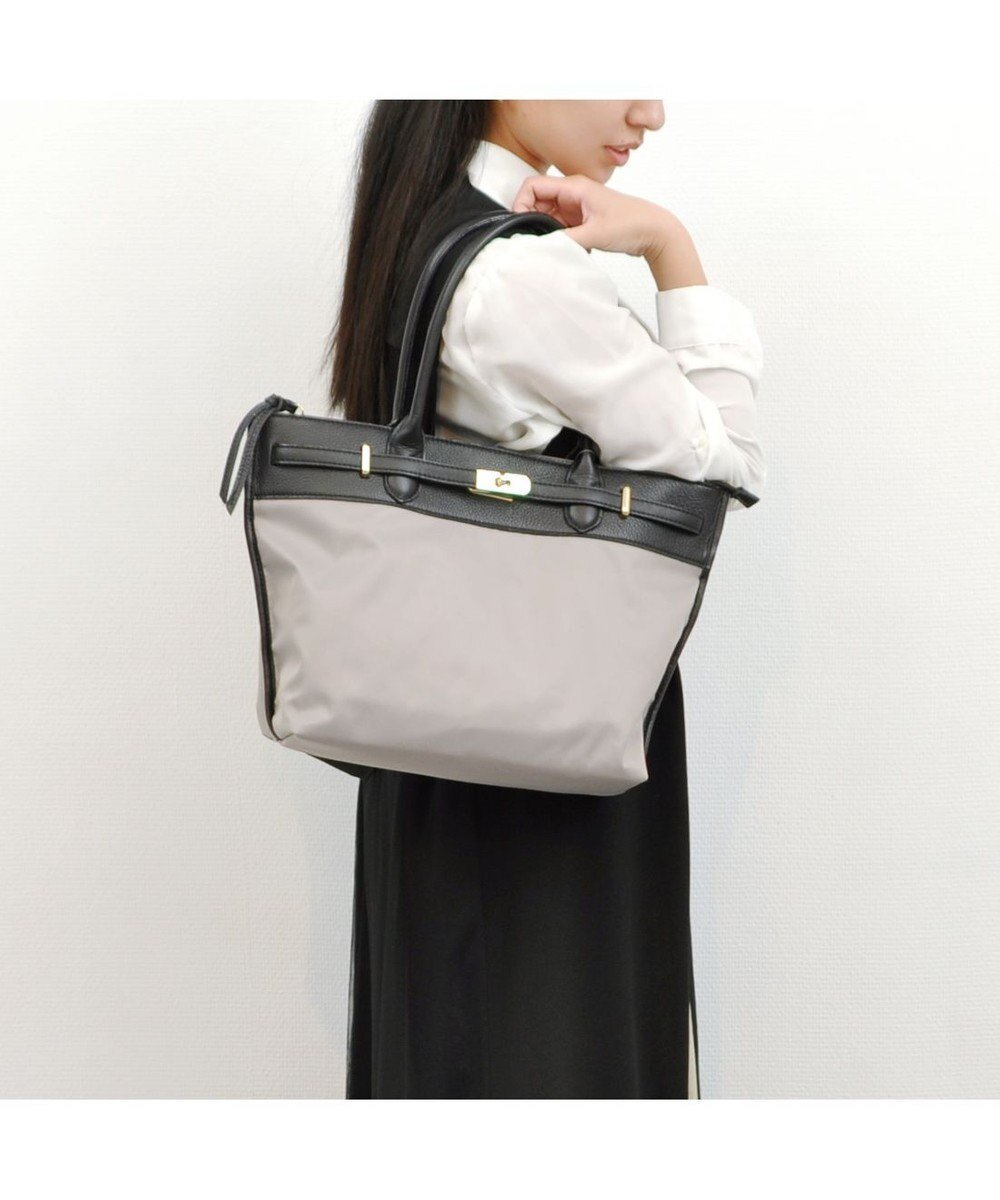 【アンビリオン/UNBILLION】の【テレビ ドラマ着用アイテム】ペルケ perche / ナイロン牛革ヒネリ金具トートバッグ インテリア・キッズ・メンズ・レディースファッション・服の通販 founy(ファニー) 　ファッション　Fashion　レディースファッション　Fashion for Women　バッグ　Bags　おすすめ　Recommended / Our Picks　ポケット　Pocket, Pocket Detail　財布　Wallet, Purse　ビジネス 仕事 通勤　Business / Work / Commuting　ライトグレー|ID: prp329100004674934 ipo3291000000036085678